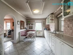 Prodej rodinného domu, Lesná - Háje, 178 m2