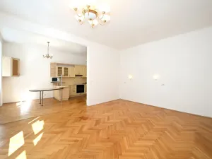 Pronájem bytu 1+kk, Praha - Holešovice, Janovského, 50 m2