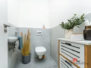 Prodej bytu 3+kk, Praha - Vysočany, Svatošových, 79 m2