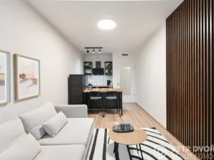Prodej bytu 2+kk, Praha - Strašnice, Počernická, 40 m2