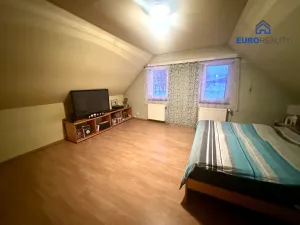 Prodej rodinného domu, Toužim - Bezděkov, 236 m2
