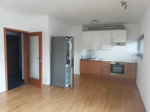 Pronájem bytu 3+kk, Praha - Bohnice, Pekařova, 73 m2