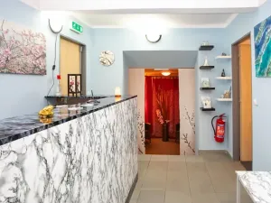 Pronájem obchodního prostoru, Praha - Kobylisy, Nad Šutkou, 100 m2