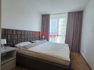 Pronájem bytu 2+kk, Praha - Břevnov, Ve Střešovičkách, 57 m2