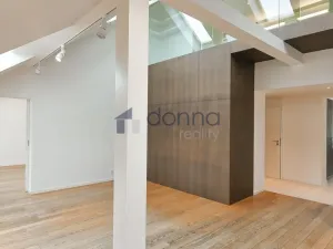 Pronájem bytu 3+1, Praha, U akademie, 130 m2