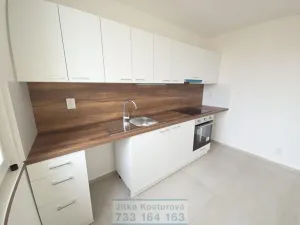 Pronájem bytu 2+1, Krnov - Pod Bezručovým vrchem, Budovatelů, 45 m2