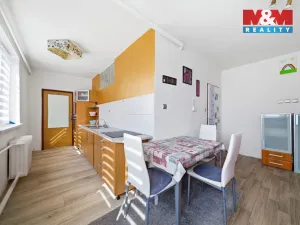 Prodej bytu 3+1, Lukavice, 74 m2