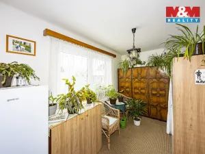 Prodej bytu 3+1, Chvaletice, Husova, 76 m2