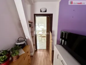 Pronájem bytu 2+1, Ostrov, Kollárova, 55 m2