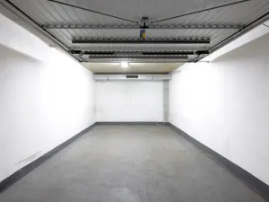 Prodej garáže, Praha - Smíchov, Tomkova, 19 m2