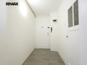 Pronájem bytu 1+1, Praha - Podolí, Výchozí, 37 m2