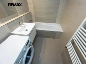 Prodej bytu 2+1, Praha - Černý Most, náměstí Plukovníka Vlčka, 83 m2