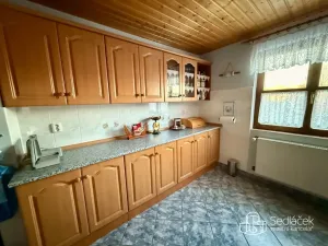 Pronájem bytu 3+1, Valy, Na Stráni, 120 m2