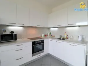 Pronájem bytu 3+kk, Praha - Horní Měcholupy, Mantovská, 94 m2