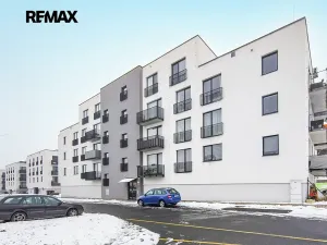 Pronájem bytu 1+kk, Plzeň, V Zahrádkách, 39 m2