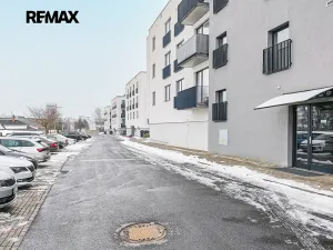 Pronájem bytu 1+kk, Plzeň, V Zahrádkách, 39 m2