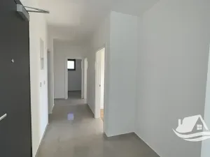 Prodej bytu 4+kk, Tribunj, Chorvatsko, 105 m2