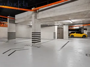 Pronájem garáže, Brno, Bratislavská, 13 m2