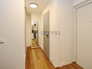 Pronájem bytu 3+kk, Praha, Křižíkova, 105 m2