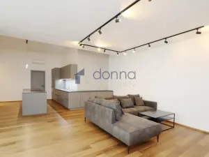 Pronájem bytu 3+kk, Praha, Křižíkova, 105 m2