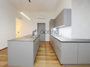 Pronájem bytu 3+kk, Praha, Křižíkova, 105 m2