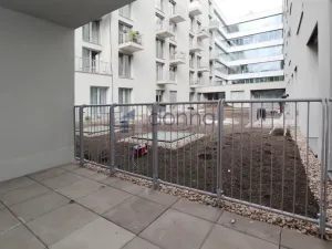 Pronájem bytu 3+kk, Praha, Křižíkova, 105 m2