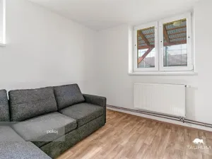 Prodej bytu 3+1, Hlohová, 92 m2