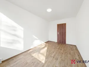 Prodej bytu 2+kk, Praha - Kobylisy, Šimůnkova, 47 m2