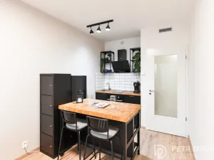 Prodej bytu 2+kk, Praha - Strašnice, Počernická, 40 m2