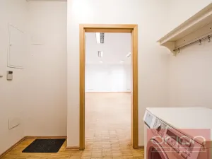 Pronájem kanceláře, Praha - Žižkov, Husitská, 48 m2