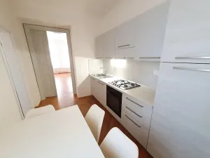 Pronájem bytu 2+1, Praha - Nové Město, Vyšehradská, 61 m2