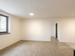 Prodej rodinného domu, Ivaň, 319 m2