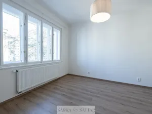 Pronájem bytu 2+kk, Praha - Podolí, Jeremenkova, 49 m2