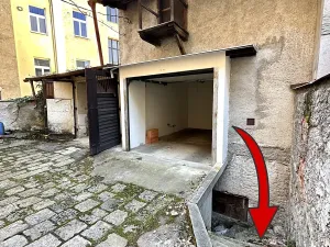 Prodej garáže, Karlovy Vary, Svahová, 100 m2