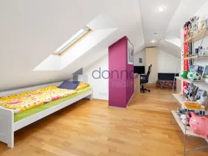 Prodej bytu 4+kk, Praha, Tolstého, 145 m2