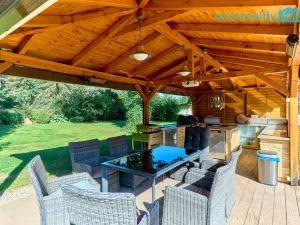 Prodej rodinného domu, Sadov - Bor, 470 m2