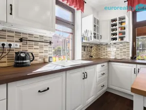 Prodej rodinného domu, Sadov - Bor, 470 m2