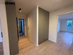 Pronájem bytu 3+kk, Praha - Břevnov, Bolívarova, 59 m2