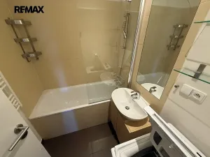 Pronájem bytu 3+kk, Praha - Krč, Hurbanova, 61 m2