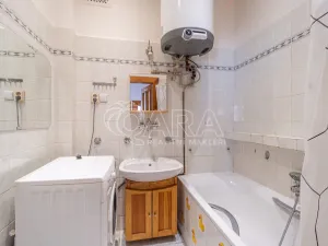 Pronájem bytu 2+kk, Praha - Nusle, Táborská, 57 m2