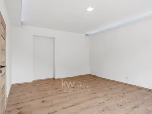 Prodej bytu 2+1, Cheb, Na Hradčanech, 82 m2