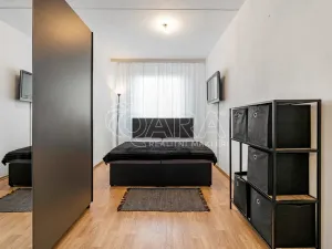 Prodej bytu 3+1, Praha - Černý Most, Vybíralova, 77 m2