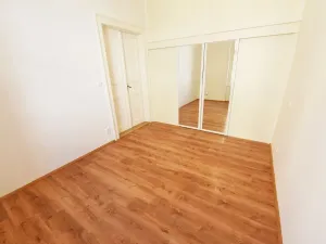 Pronájem bytu 2+kk, Praha - Vinohrady, Na Kozačce, 50 m2