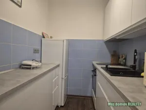 Pronájem bytu 2+kk, Praha - Kobylisy, Frýdlantská, 43 m2
