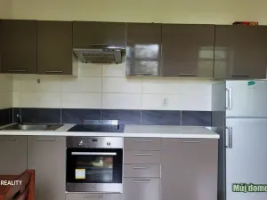 Pronájem bytu 1+kk, Praha - Uhříněves, Bečovská, 29 m2