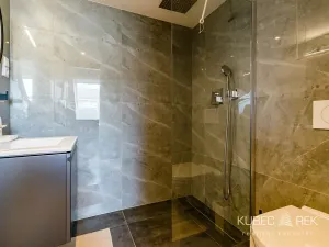 Pronájem bytu 1+kk, Praha - Jinonice, V Roháčích, 30 m2