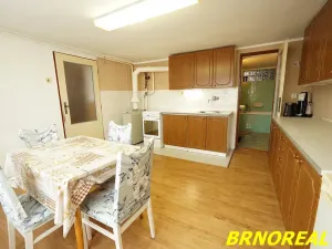 Prodej rodinného domu, Želeč, 237 m2