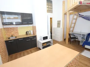 Prodej bytu 2+kk, Karlovy Vary, Krále Jiřího, 65 m2