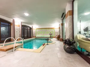 Prodej rodinného domu, Braškov, Akátová, 446 m2