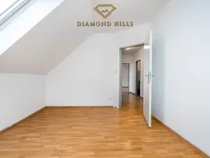 Pronájem bytu 3+kk, Holubice, Lipová, 88 m2